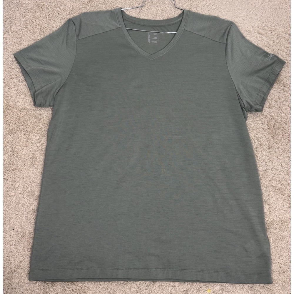 Arc'teryx Green V Neck Wool Blend Performance T-Shirt Men's XXL Outdoor Sports